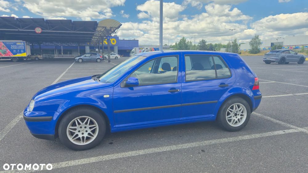 Volkswagen Golf 1.6 Comfortline - 6