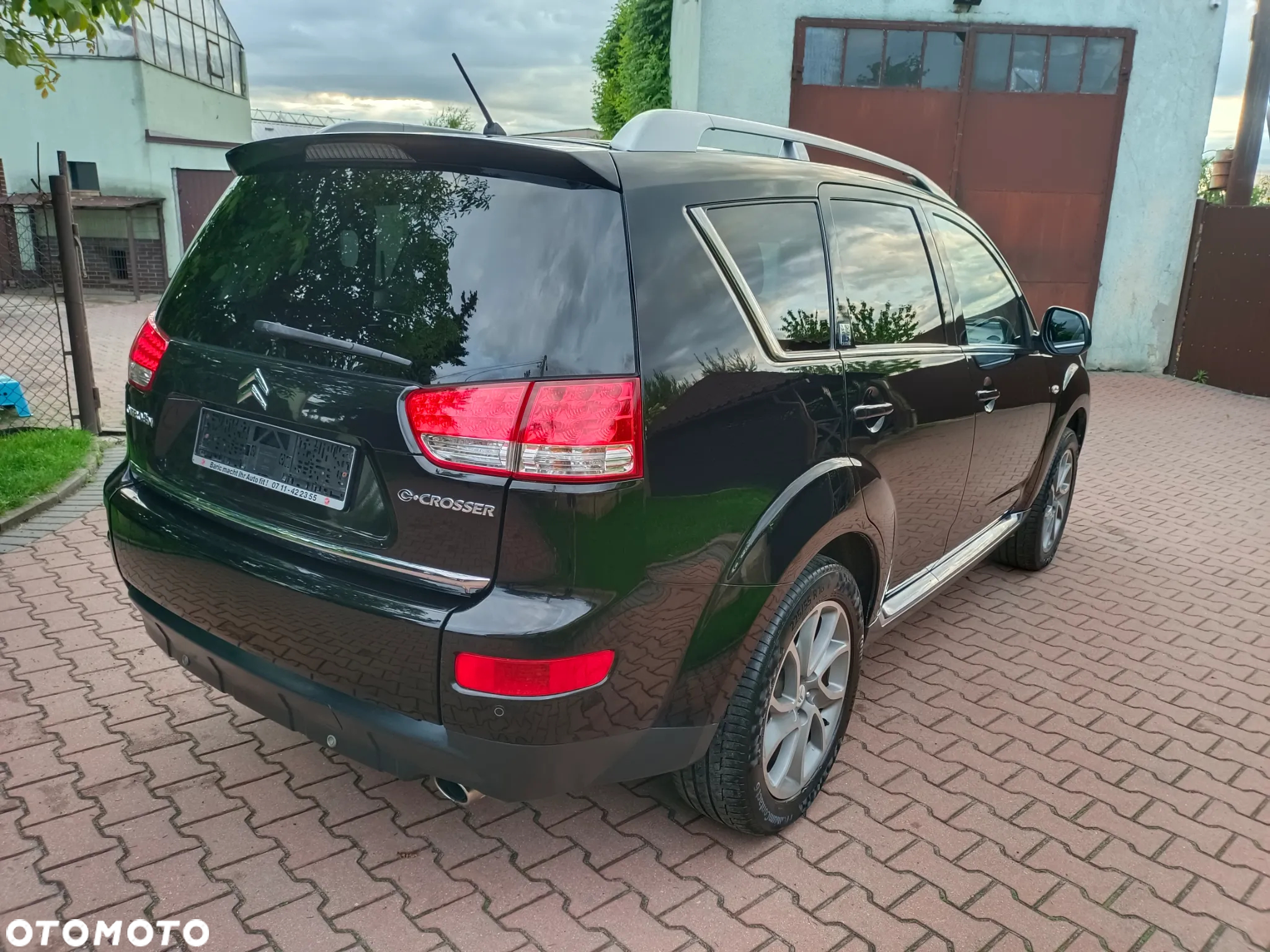 Citroën C-Crosser 2.4 Exclusive - 3