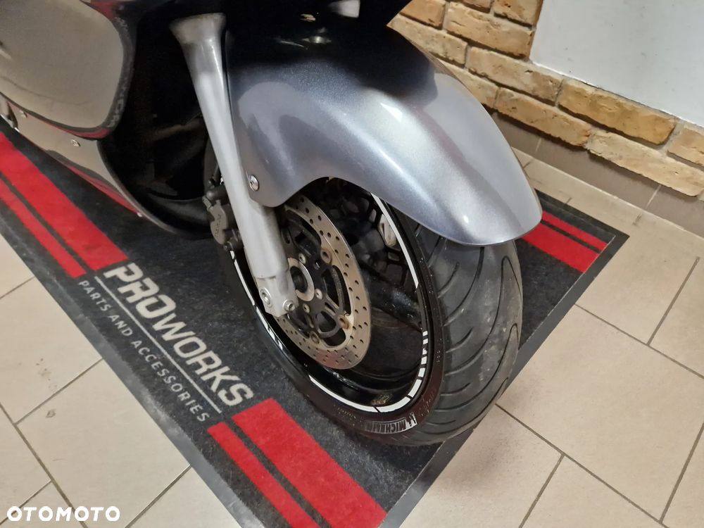 Suzuki GSX-F - Katana - 12