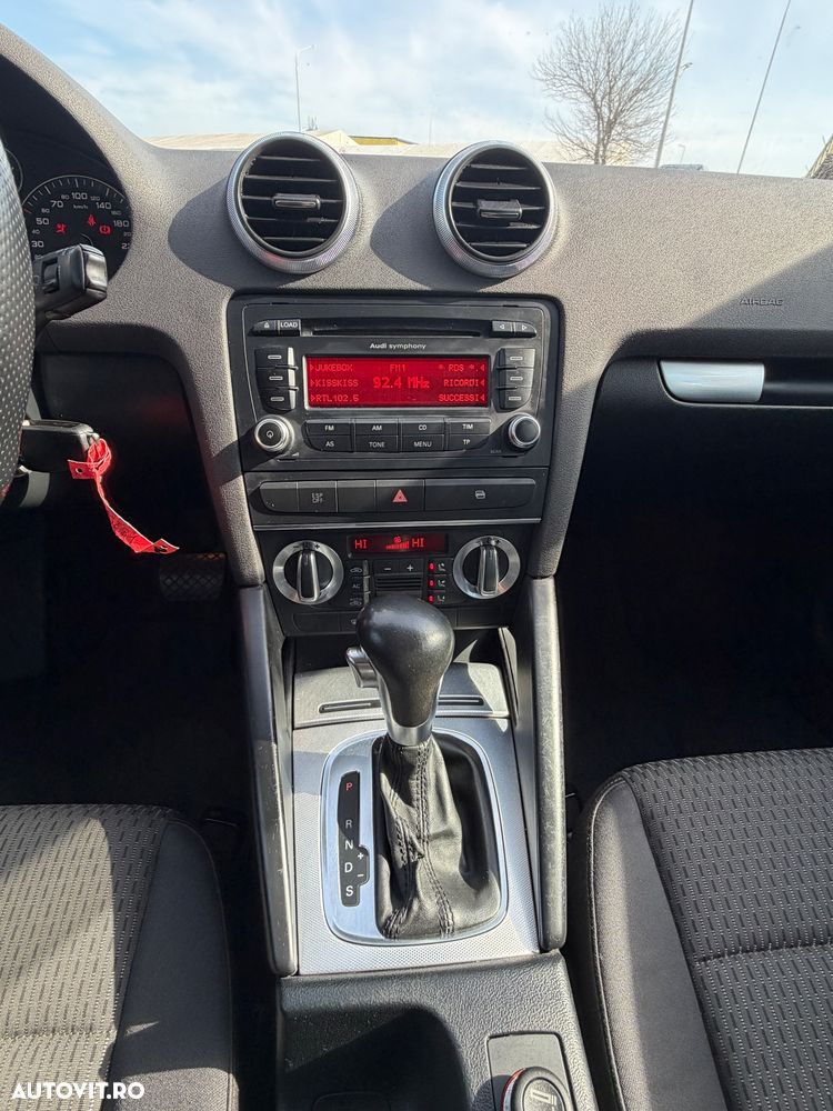 Audi A3 2.0 TDI ack DSG Ambition - 11