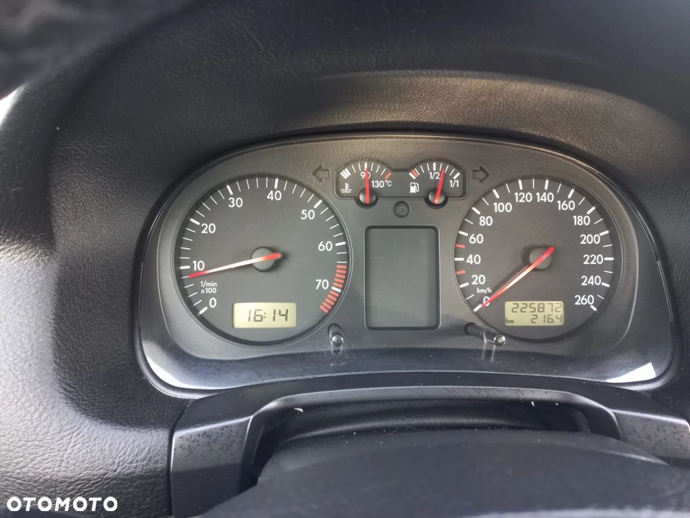 Volkswagen Golf IV 1.6 Basis - 11