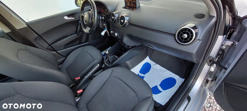 Audi A1 Sportback 1.2 TFSI S line Sportpaket - 28