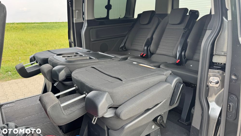 Ford Tourneo Custom - 9
