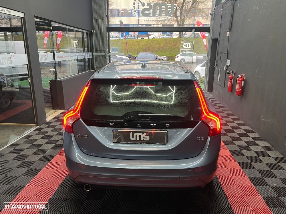 Volvo V60 2.0 D3 VOR - 5