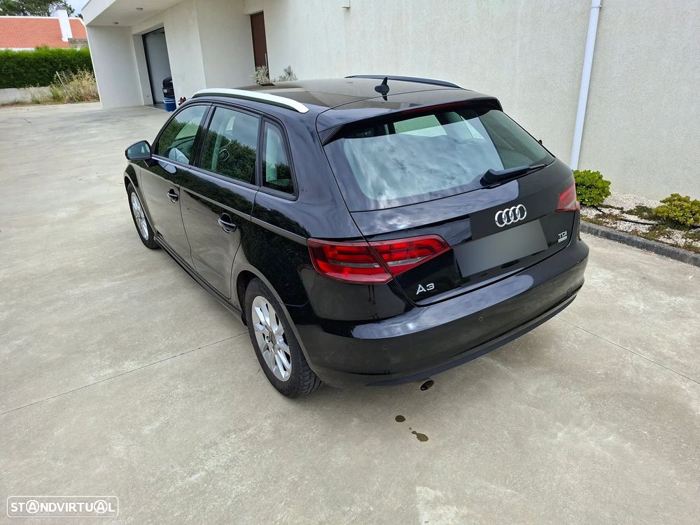 Audi A3 Sportback - 2