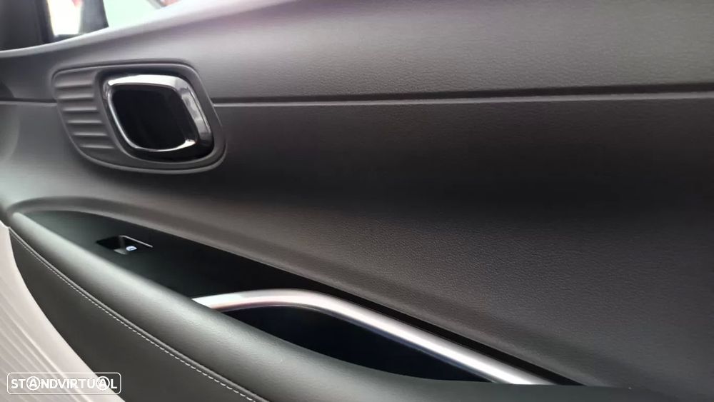 Hyundai Bayon 1.0 T-GDI Premium - 48