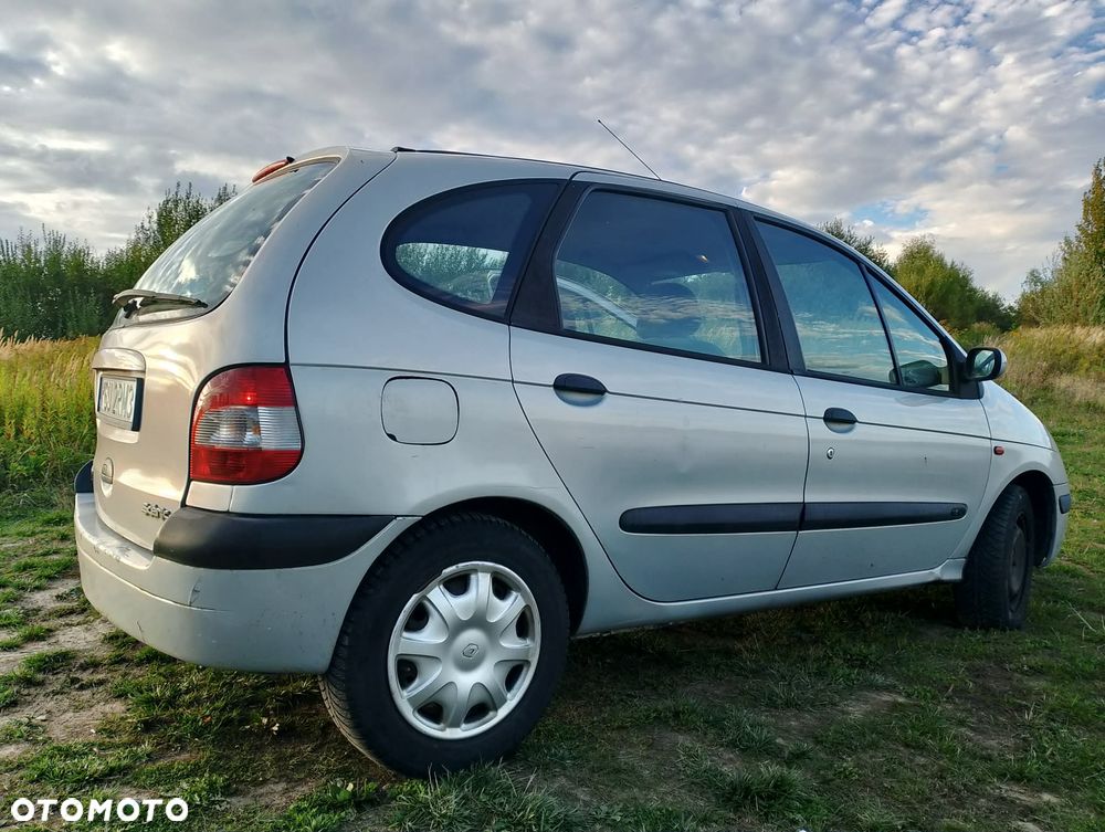 Renault Scenic 1.6 16V Alize - 5