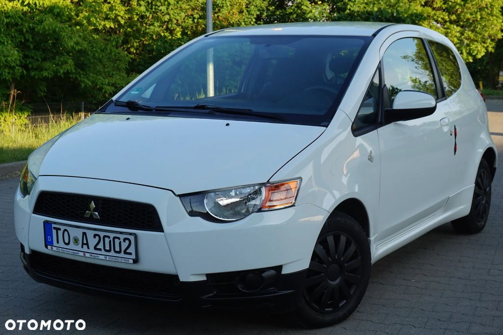 Mitsubishi Colt - 1