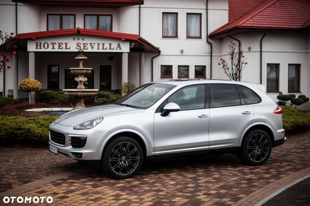 Porsche Cayenne Platinum Edition - 1