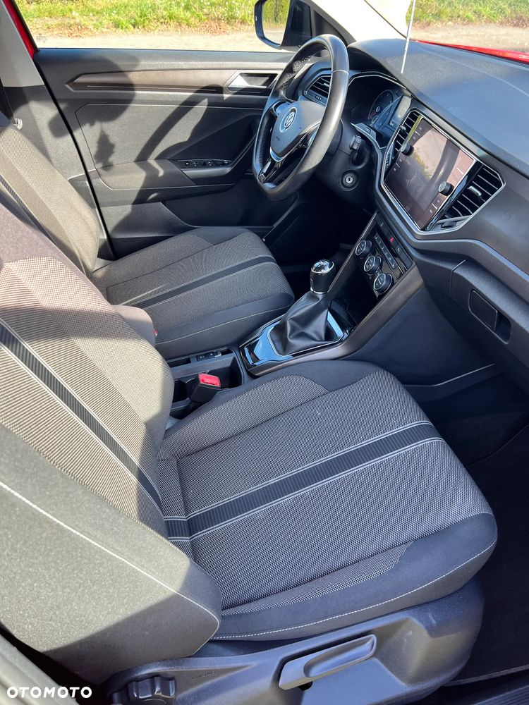 Volkswagen T-Roc - 22