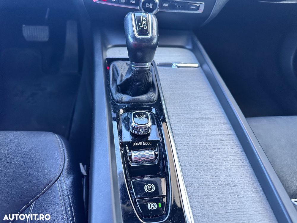 Volvo V60 T5 Geartronic Momentum - 26