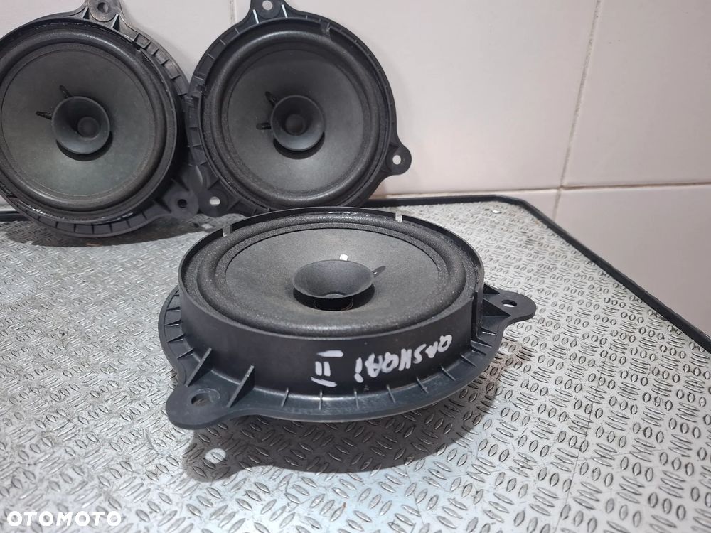 Głośniki głośnik drzwi przód tył Nissan Qashqai J11 2017rok lift  cena za 1 sztukę - 4