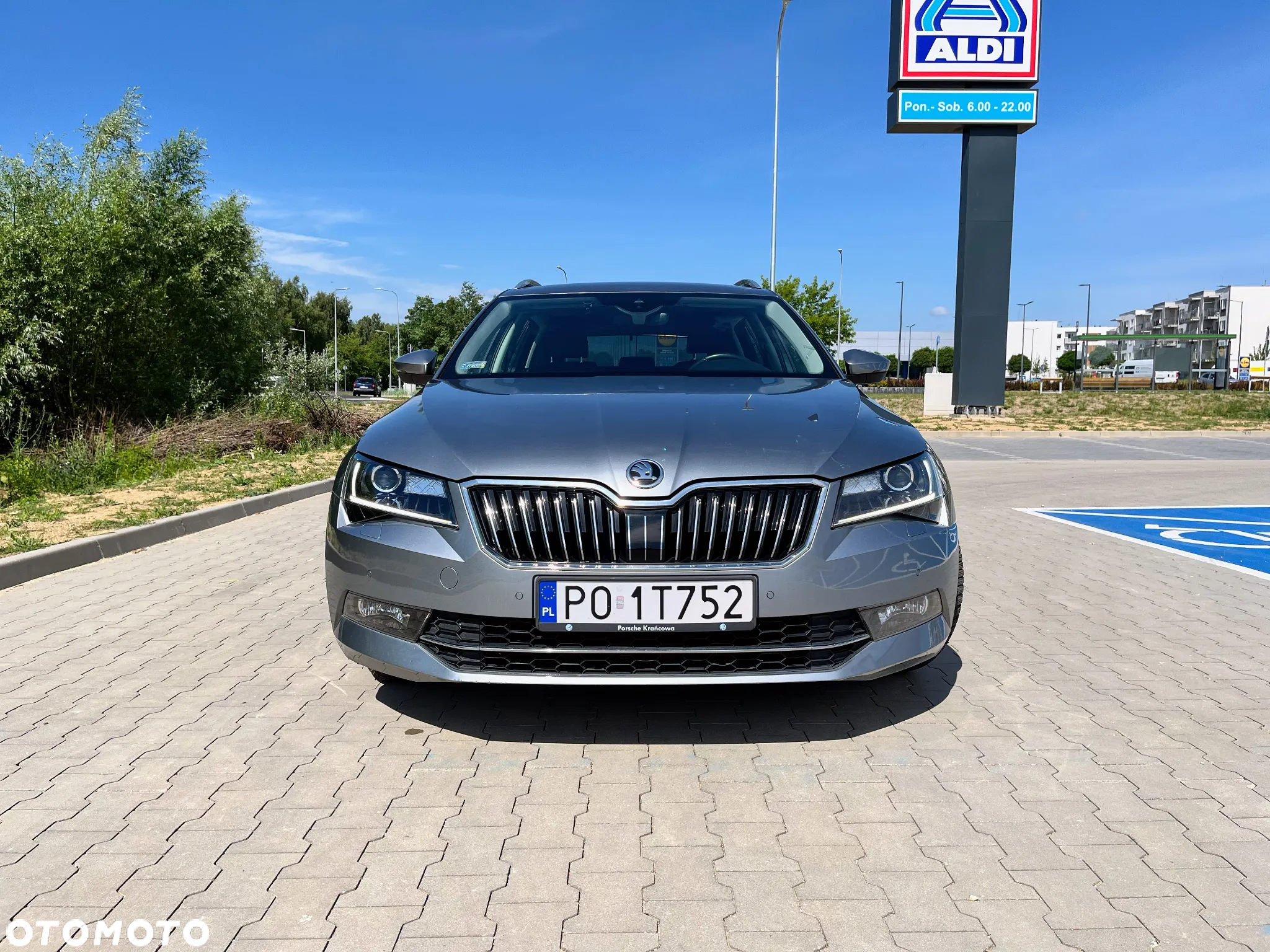 Skoda Superb 1.6 TDI Ambition DSG - 3
