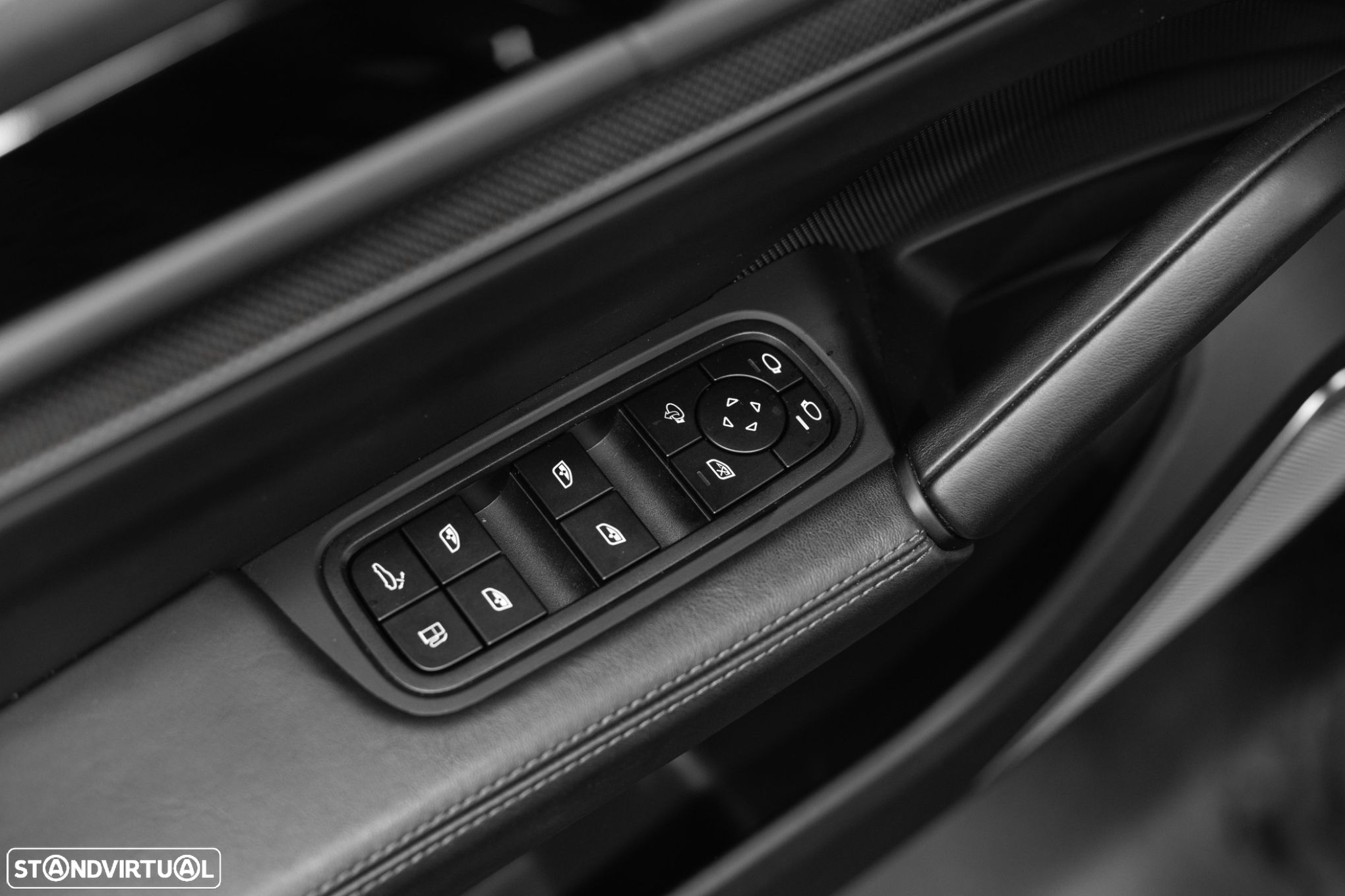 Porsche Cayenne Coupé Turbo E-Hybrid Pacote GT - 42