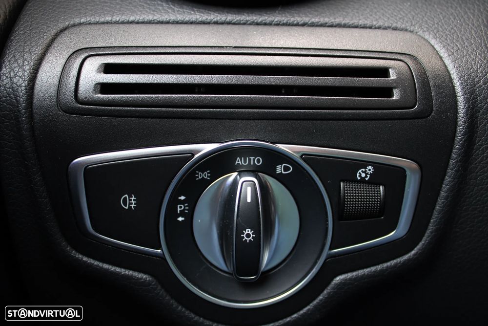 Mercedes-Benz GLC 300 de Coupe 4Matic 9G-TRONIC - 46