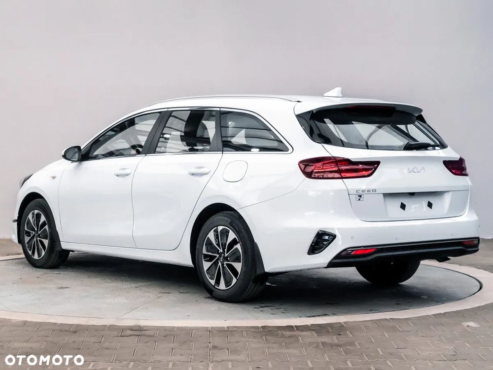 Kia Ceed 1.5 T-GDI M - 3