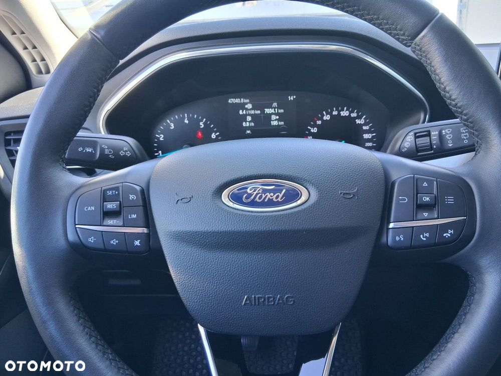 Ford Focus 1.5 EcoBoost Titanium - 10