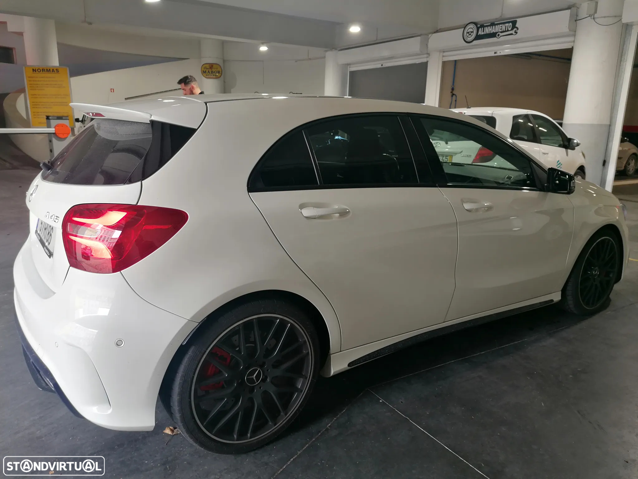 Mercedes-Benz A 45 AMG 4-Matic - 12