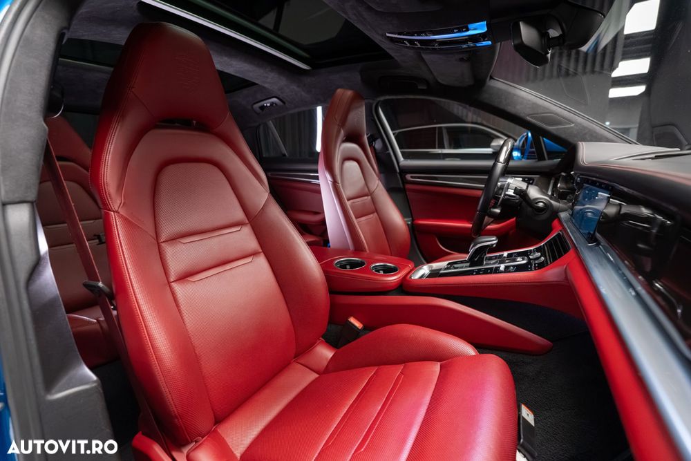 Porsche Panamera - 40
