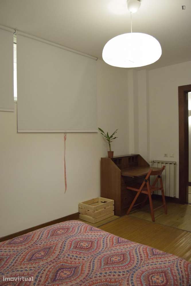 Quarto - localizado em Telheiras Lisbon - Grande imagem: 5/14
