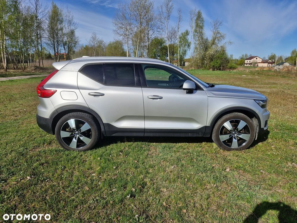 Volvo XC 40 D4 AWD Geartronic Momentum Pro - 4