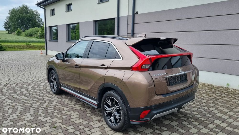 Mitsubishi Eclipse Cross 1.5 T-MIVEC ClearTec CVT 4WD Diamant Edition Plus - 4