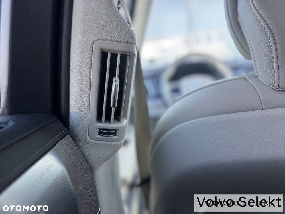 Volvo XC 90 - 40