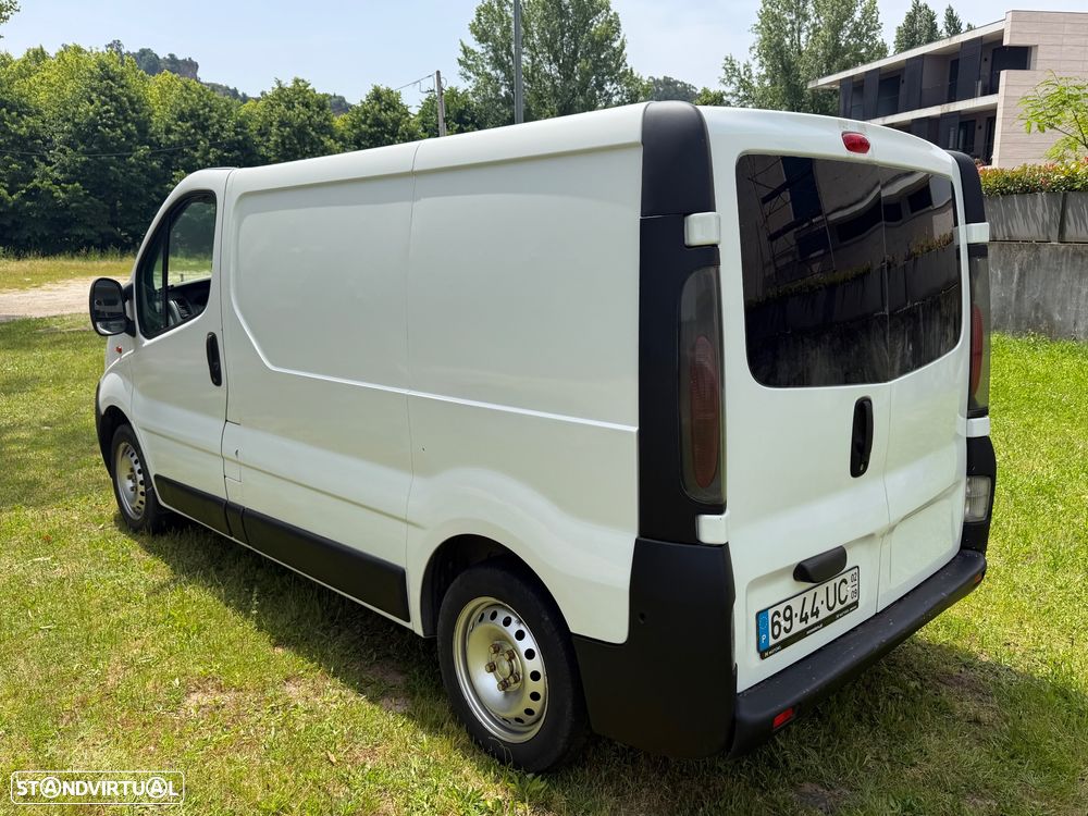 Opel Vivaro 1.9 cdti - 4