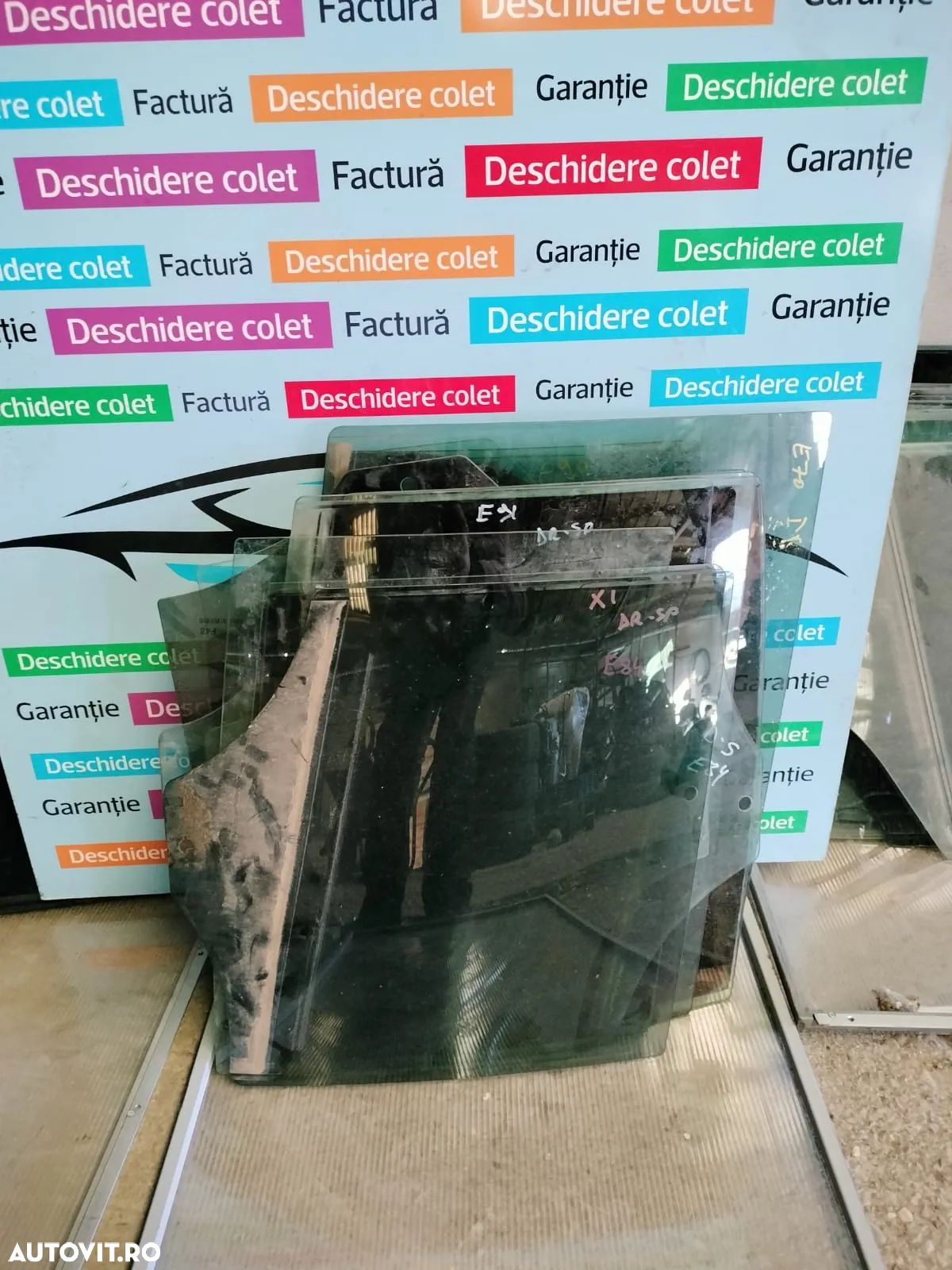 Geam dreapta spate BMW E84 E90 E91 E70 E71 - 1