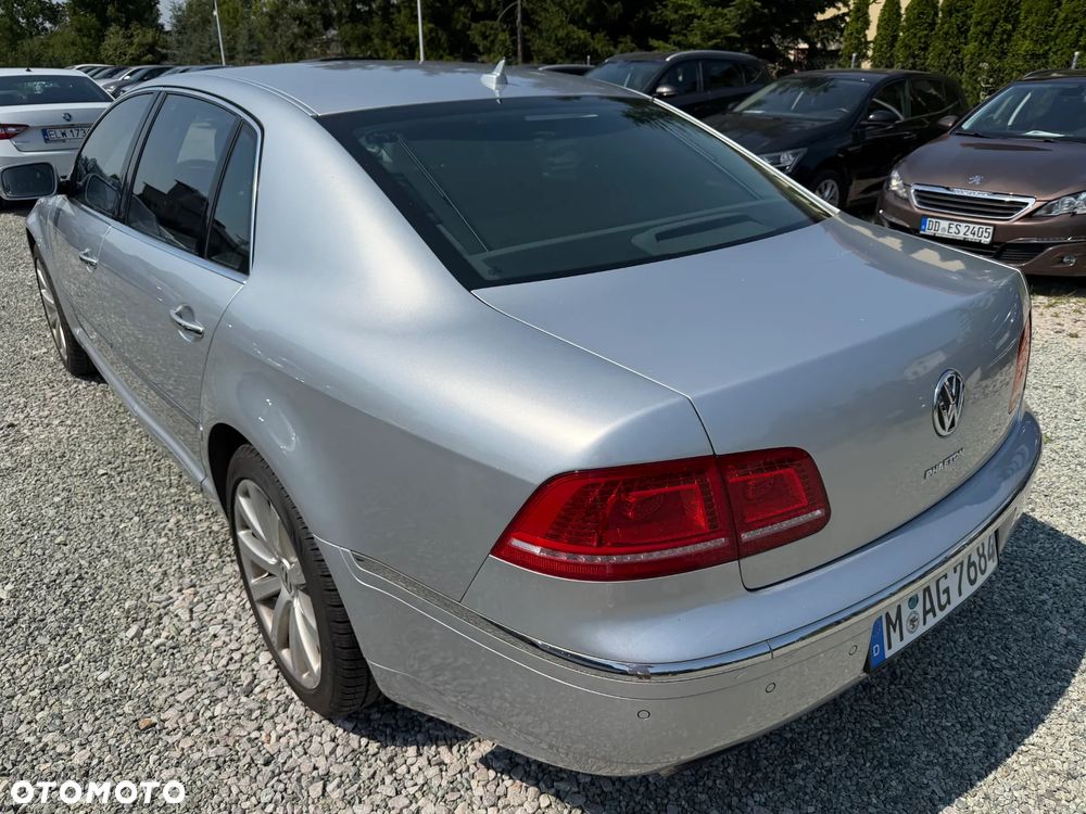 Volkswagen Phaeton 4.2 V8 4MOTION Automatik (5 Sitzer) - 14