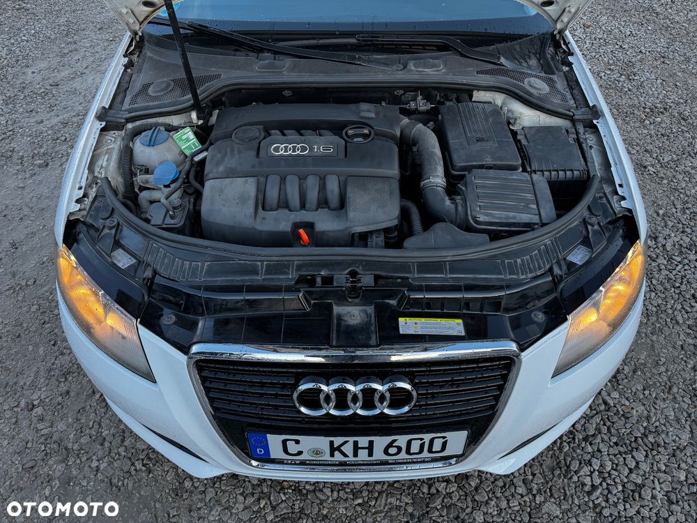 Audi A3 Sportback 1.6 Ambiente - 34