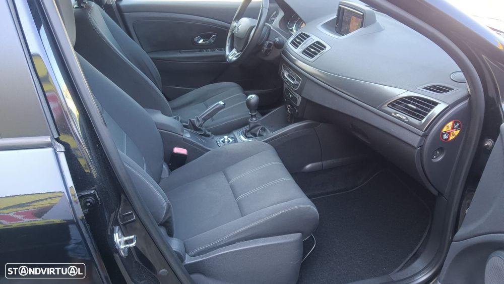 Renault Megane Sport Tourer 1.5 dCi Dynamique SS - 8