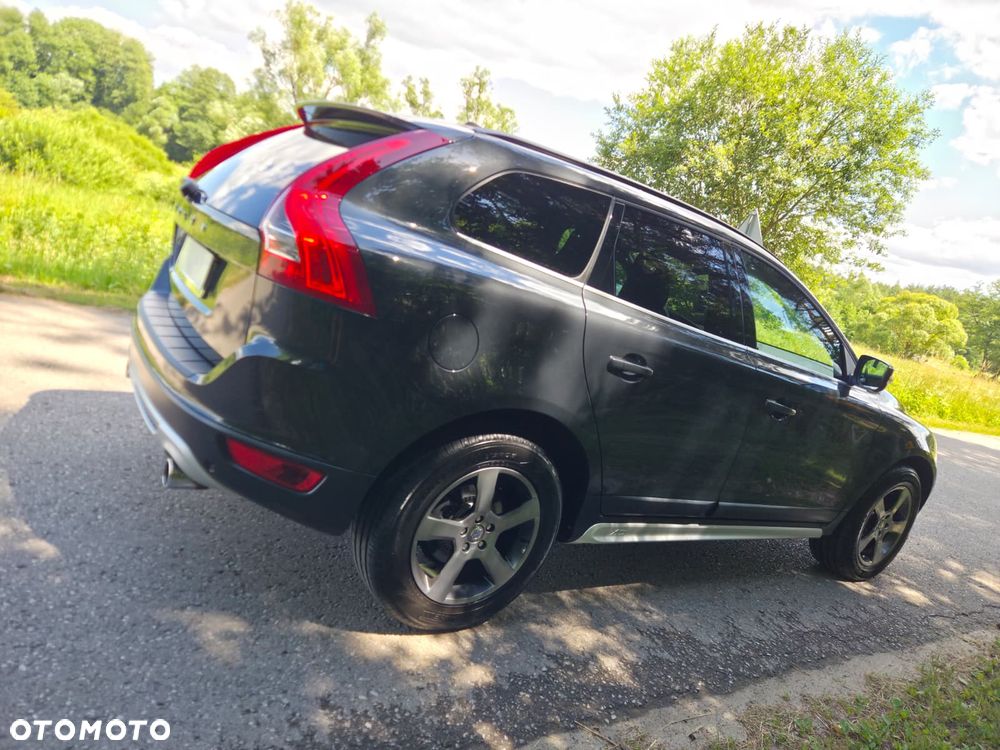 Volvo XC 60 D3 R-Design - 4
