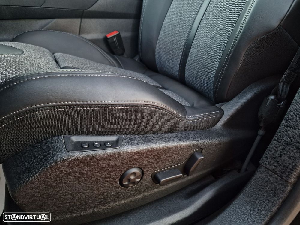 Peugeot 3008 1.2 PureTech Allure Grip Control - 11
