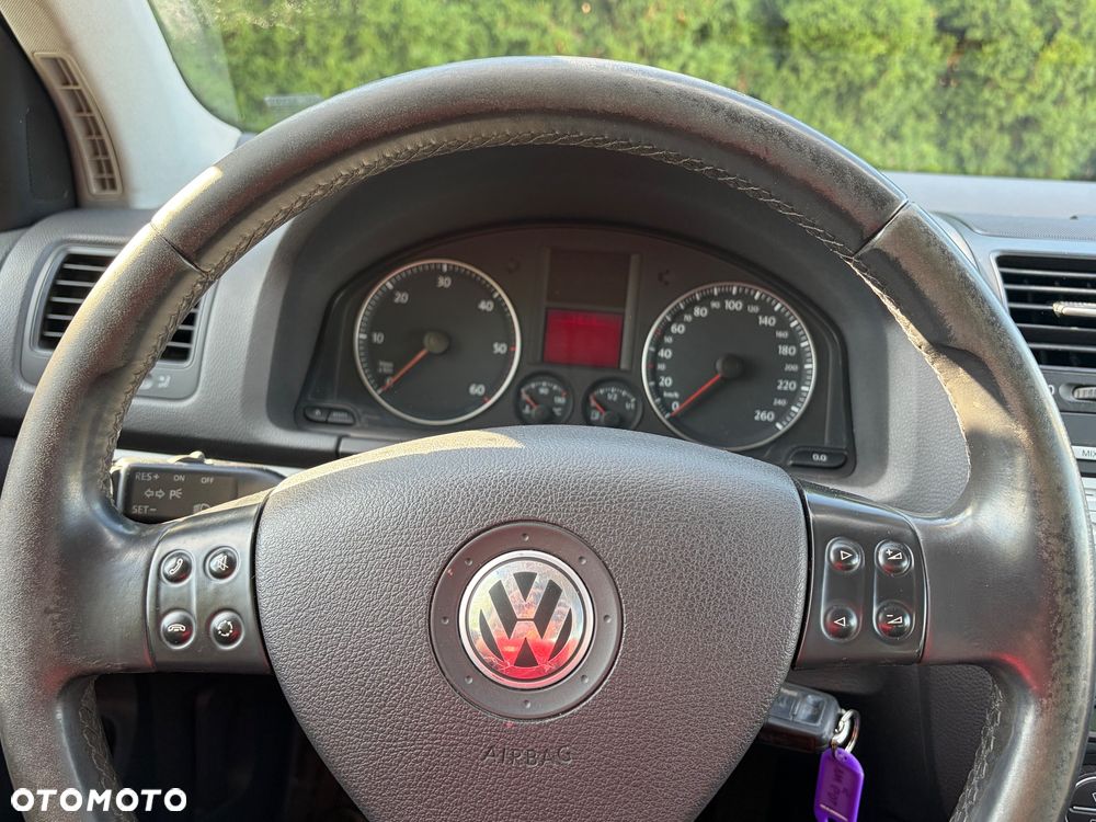 Volkswagen Golf 2.0 TDI Trendline - 12