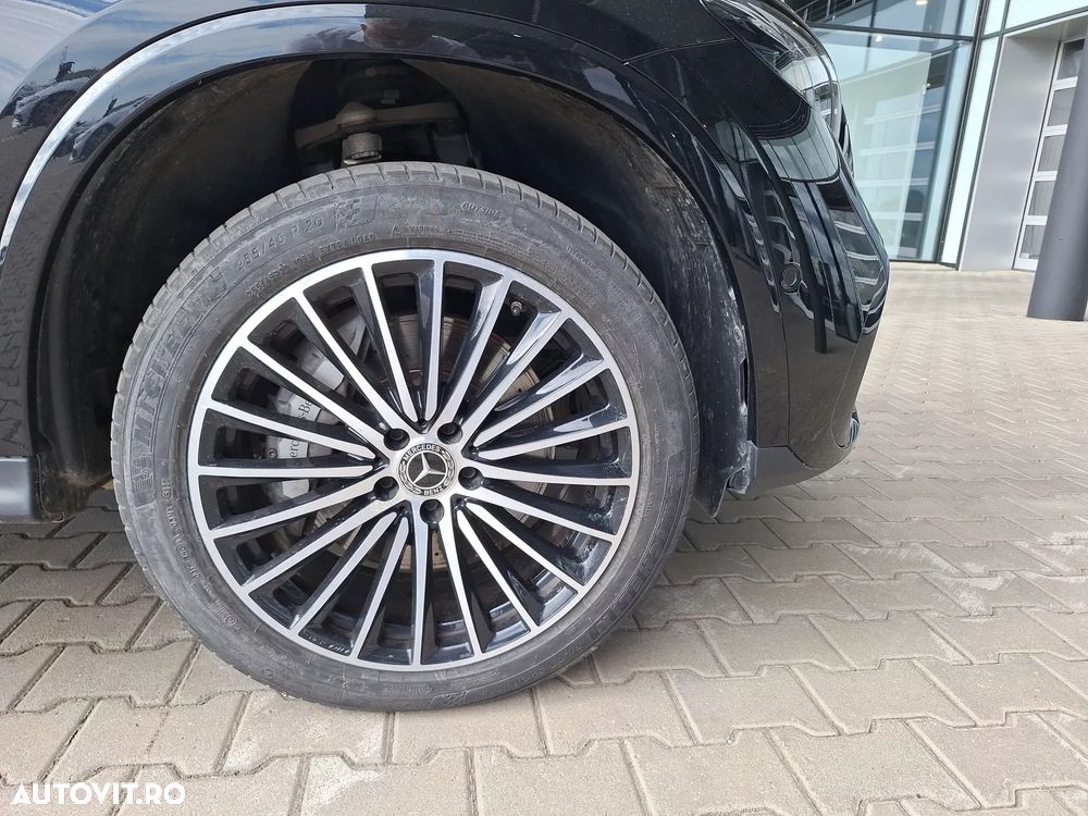 Mercedes-Benz GLC 300 e 4MATIC PHEV - 16