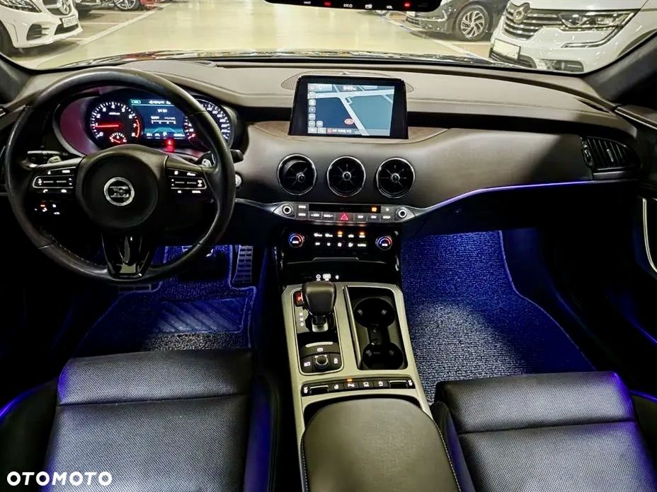 Kia Stinger 2.0 T-GDI GT Line - 8