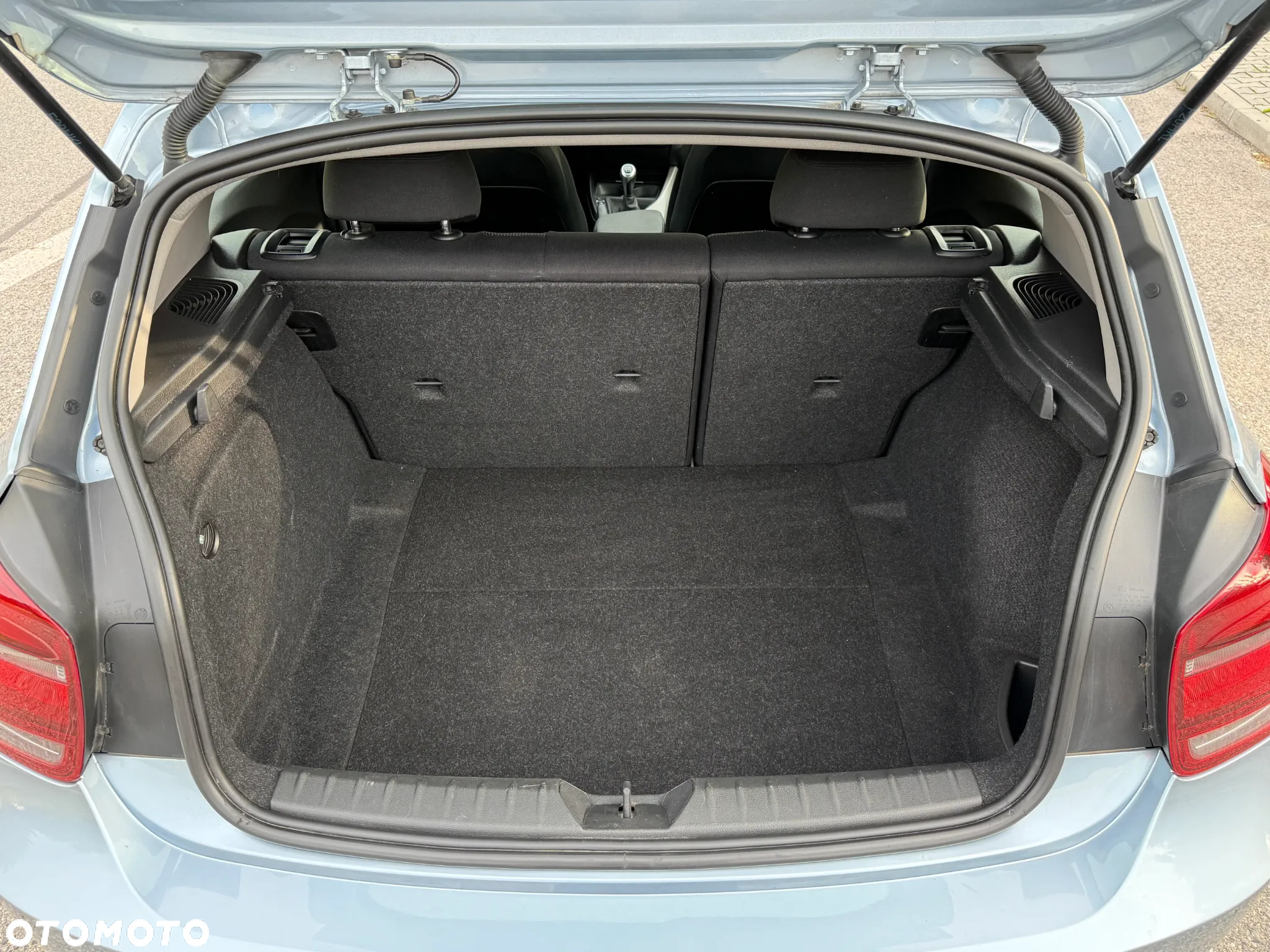 BMW Seria 1 116i - 29