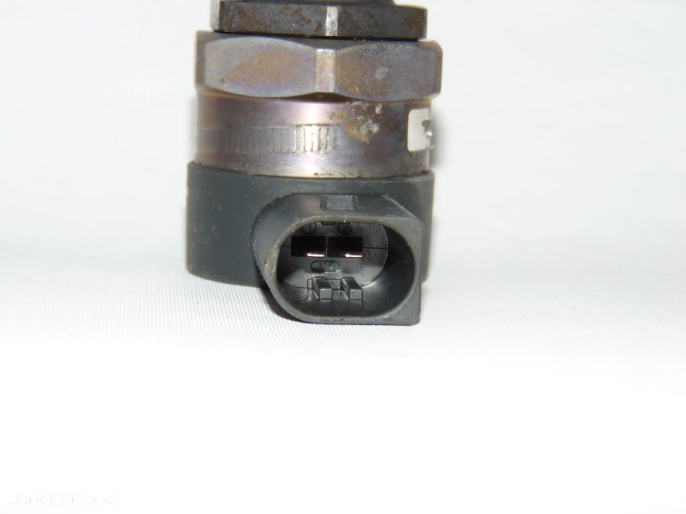 Zawór regulator czujnik ciśnienia paliwa A6110780449 0281002494 Mercedes W169 W245 W203 W211 A B C E Klasa W639 Vito 2.0 2.2 CDI - 15