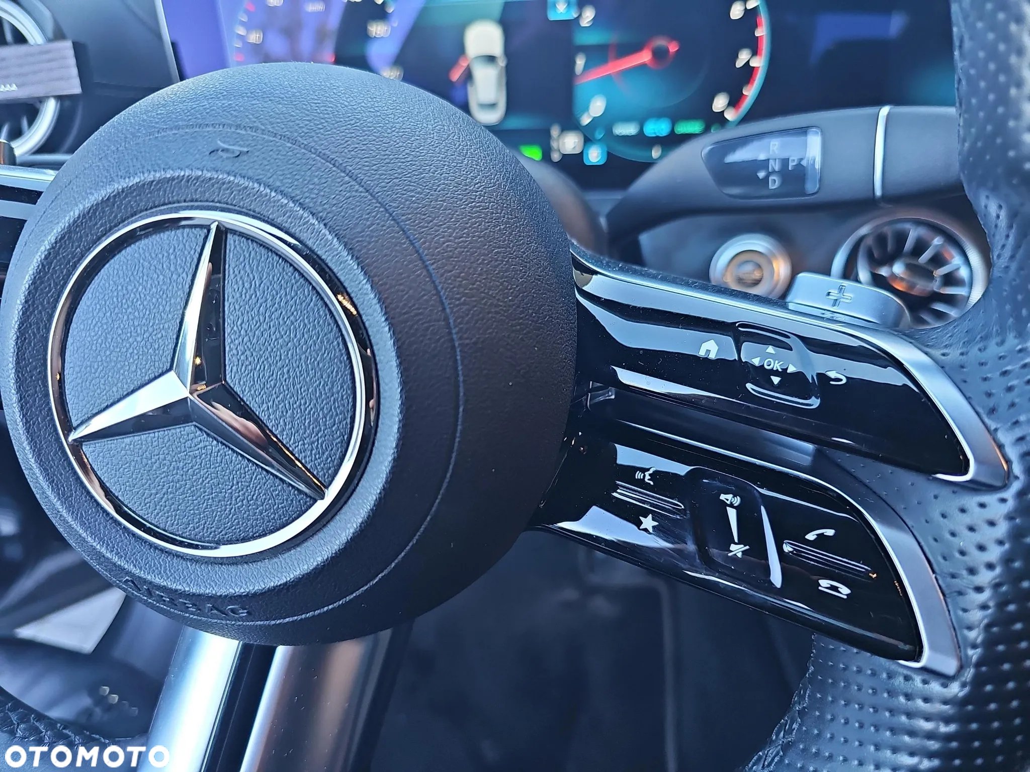 Mercedes-Benz Klasa E 300 Coupe 9G-TRONIC AMG Line - 16