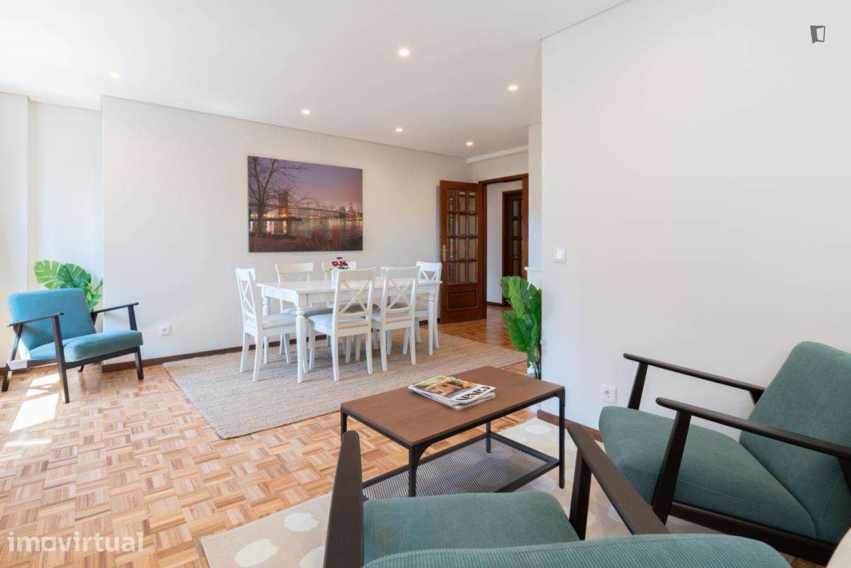 Apartamento com 3 quartos - localizado em Paranhos Porto - Grande imagem: 5/33