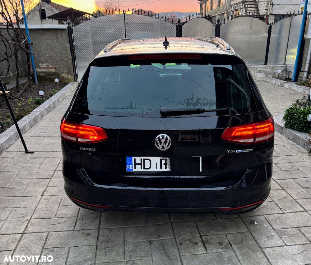 Volkswagen Passat - 8