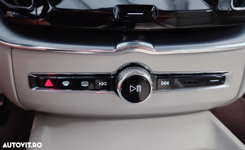 Volvo XC 60 T6 AWD Recharge Geartronic Inscription Expression - 14