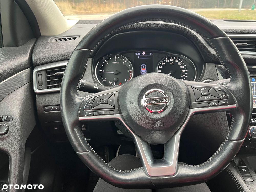 Nissan Qashqai 1.6 dCi N-Connecta - 11