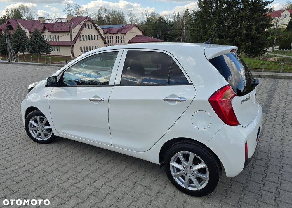 Kia Picanto 1.2 Dream Team Edition - 12