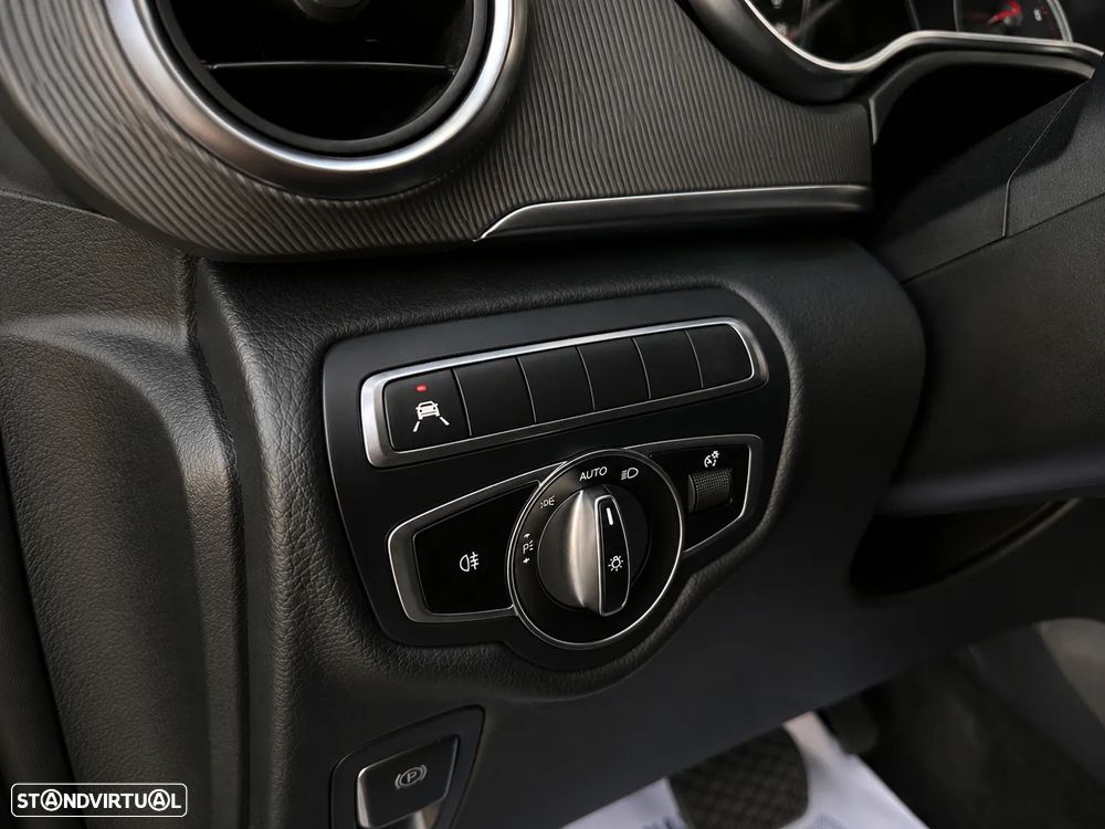 Mercedes-Benz V 220 d Longo Avantgarde Aut. - 22