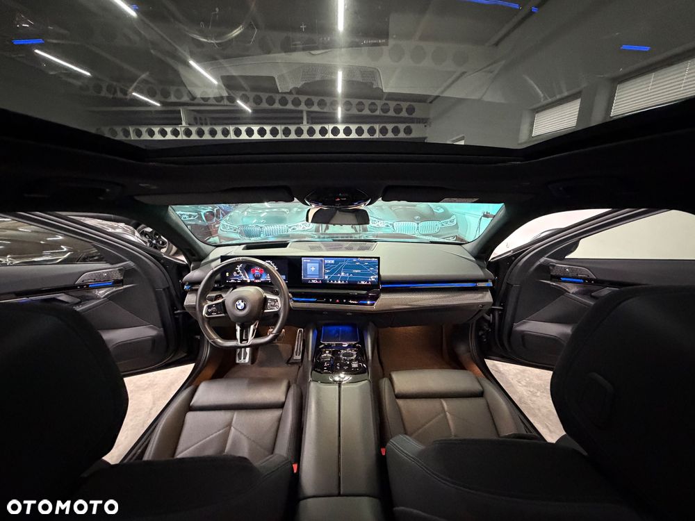 BMW Seria 5 520d xDrive mHEV M Sport - 29