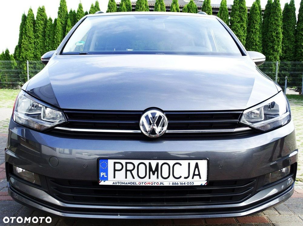 Volkswagen Touran - 4