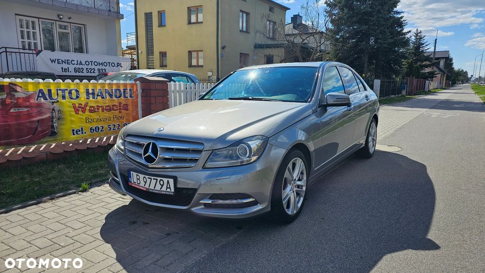 Mercedes-Benz Klasa C 200 CGI BlueEFFICIENCY Avantgarde - 10