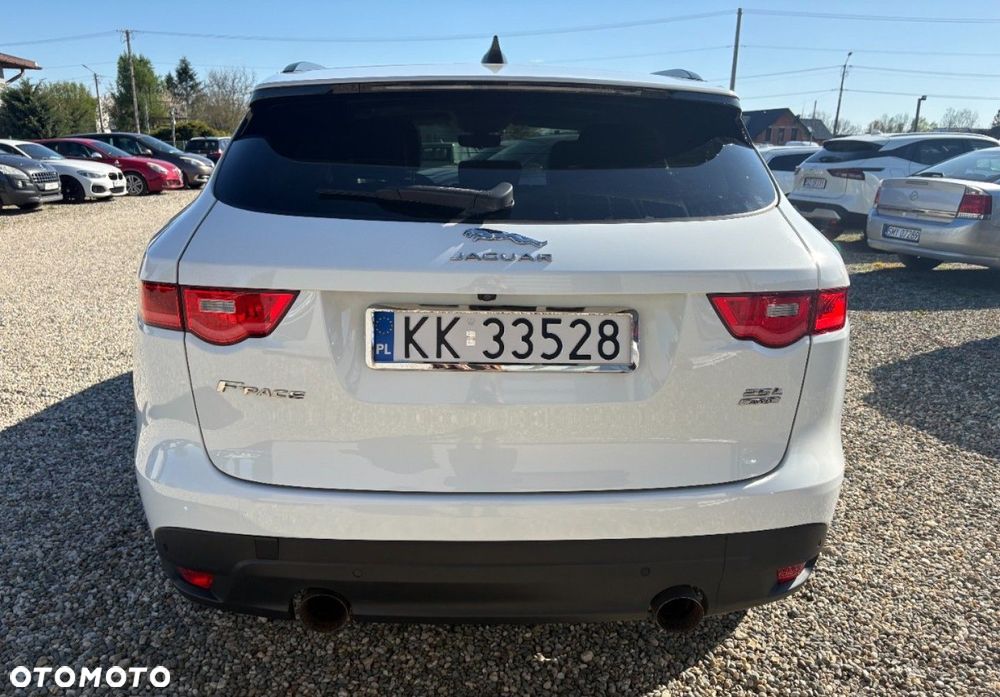 Jaguar F-Pace - 5